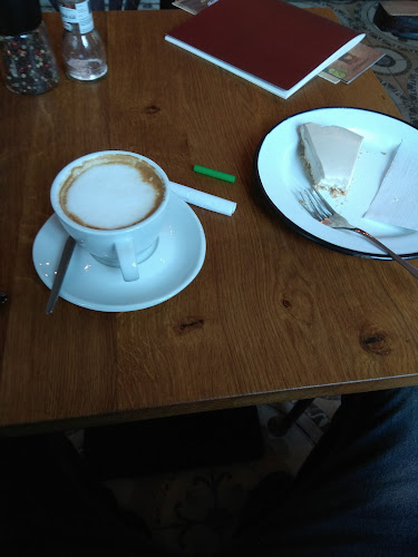 Opinii despre Kavárna Matice în České Budějovice - Gastronomie a pohostinství