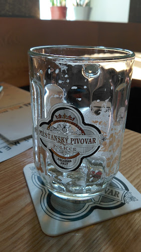 Jiná krajina - Gastronomie a pohostinství