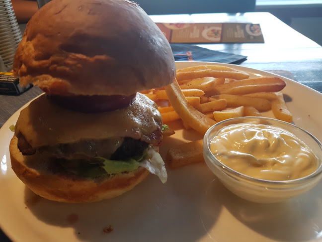 Comentarii opinii despre Bowling PIZZA KOMÍN