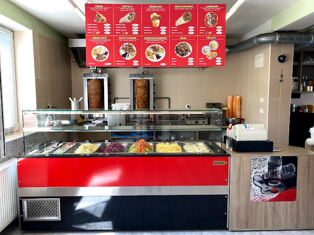 Opinii despre Kebab Masarykova în Plzeň - Gastronomie a pohostinství