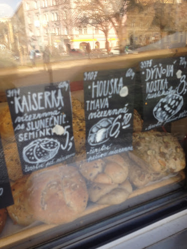 Opinii despre Pekárna a cukrárna Hořovice în Praha - Gastronomie a pohostinství