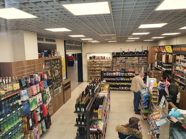 Opinii despre Don Pealo - Churchill în Praha - Gastronomie a pohostinství