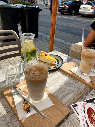 Face To Face cafe-bar