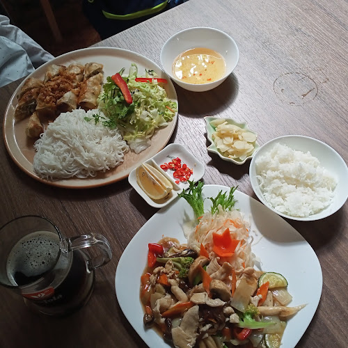 Opinii despre Dua Pho în Mohelnice - Gastronomie a pohostinství