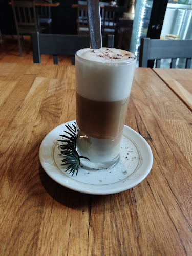 Opinii despre Pullt în Trutnov - Gastronomie a pohostinství