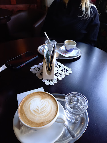 Opinii despre Kavárna Kabinet în Praha - Gastronomie a pohostinství