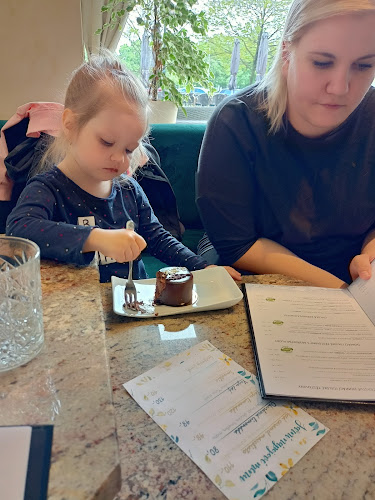 Opinii despre Kozlovna V Parku în Havířov - Gastronomie a pohostinství