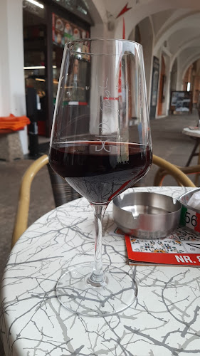 Comentarii opinii despre V Caffé