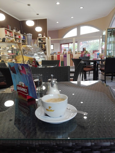 Opinii despre Kavárna Jáchymov - Jáchymovské lázeňské oplatky în Jáchymov - Gastronomie a pohostinství