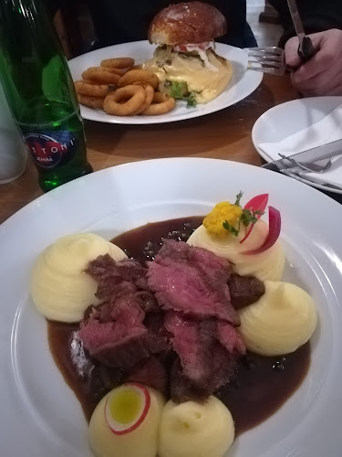 Restaurace U Kostela