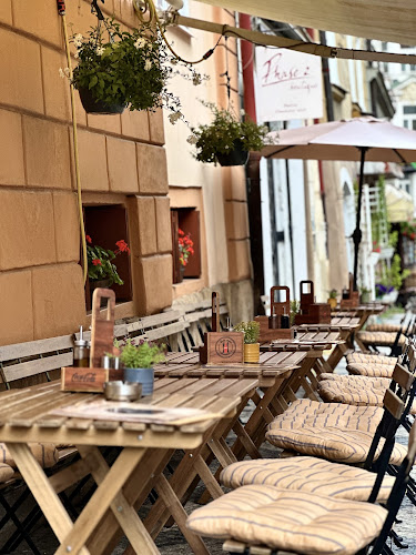 Nicolas bar & restaurant