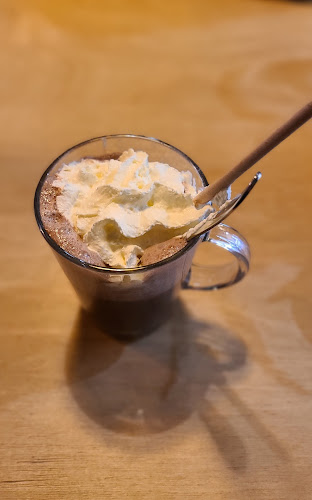 Coffee & Waffles / Snídaně v Praze - Gastronomie a pohostinství