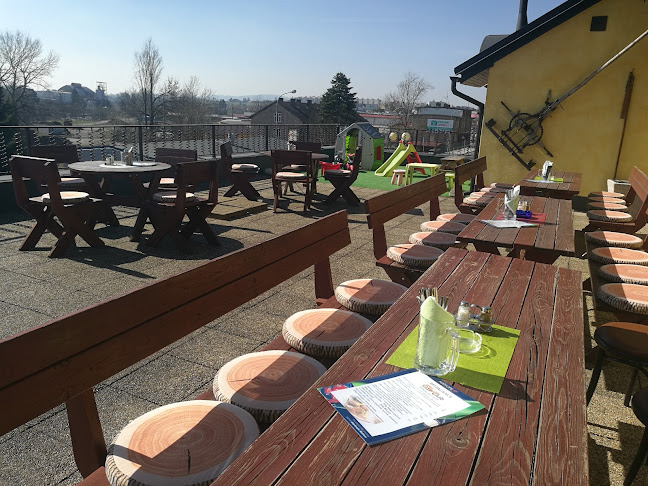 Restaurace Car Club - Gastronomie a pohostinství