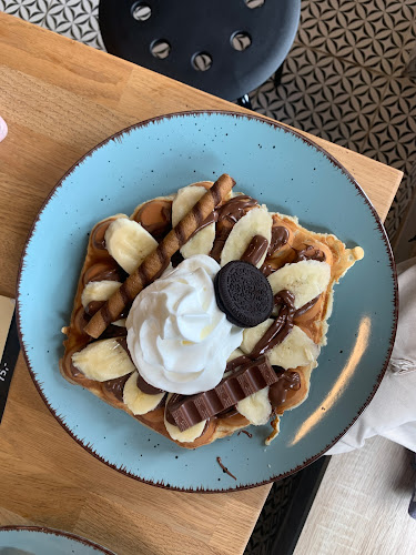 Bubble Waffle Bistro Cafe