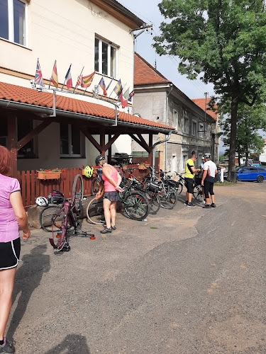 Opinii despre Obecní dům - Liběšická hospůdka în Liběšice - Gastronomie a pohostinství