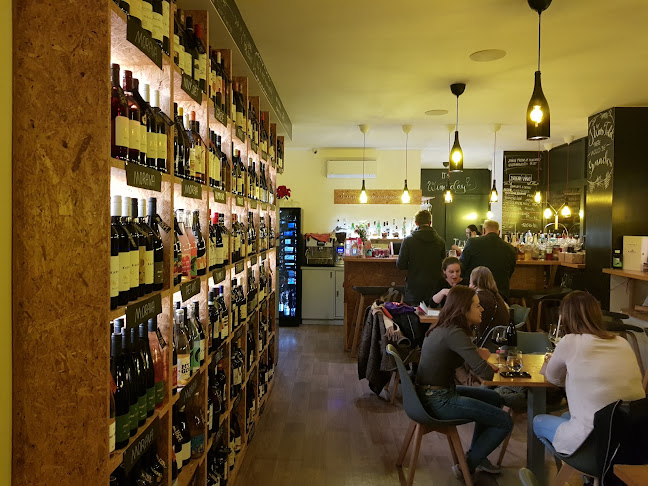 Opinii despre APERITIVO by justWINE în Brno - Gastronomie a pohostinství
