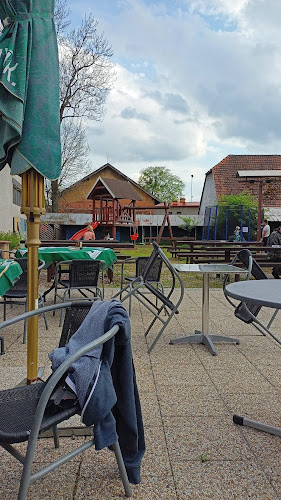 Zahrádka Za Vodou - Gastronomie a pohostinství