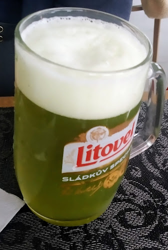 Opinii despre Restaurace a penzion U Hasičů în Hýlov - Gastronomie a pohostinství