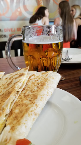 Comentarii opinii despre Restaurace HOOTERS Havelská