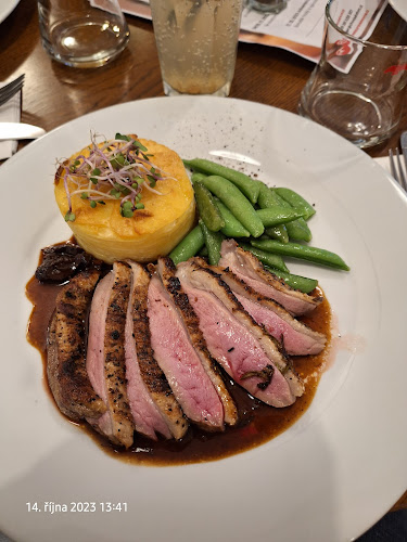 Restaurace Sezóna - Gastronomie a pohostinství