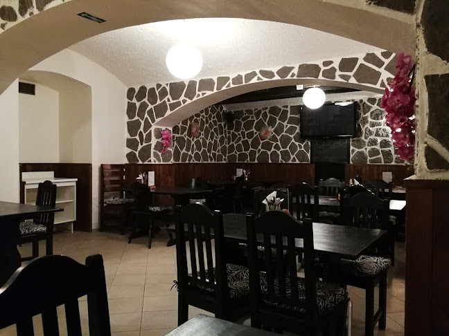 Green Tea Restaurant - Gastronomie a pohostinství