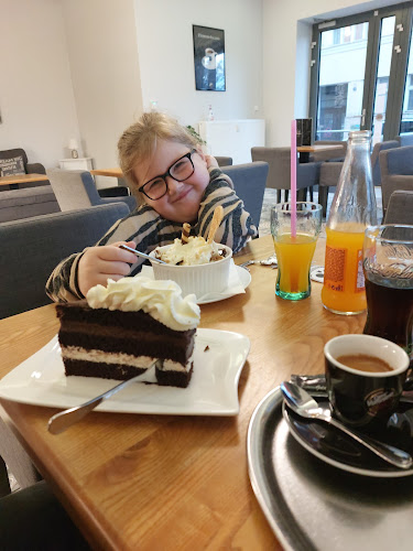 Cafe Reunion - Gastronomie a pohostinství