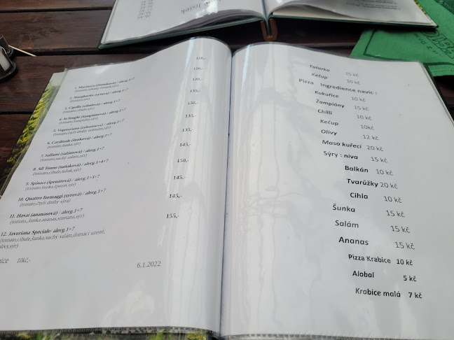 Opinii despre Restaurace pod Javorem + bowling în Staré Město - Gastronomie a pohostinství