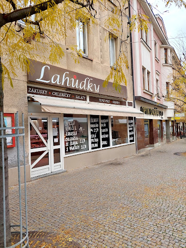 Opinii despre Lahůdky Americká în Plzeň 3 - Gastronomie a pohostinství