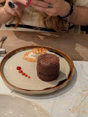 Amano - Gastronomie a pohostinství