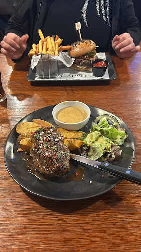 Opinii despre Steak restaurant Titanic în Nové Město - Gastronomie a pohostinství