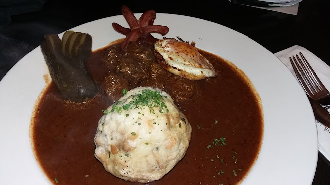 Opinii despre Kočár în Malá Strana - Gastronomie a pohostinství