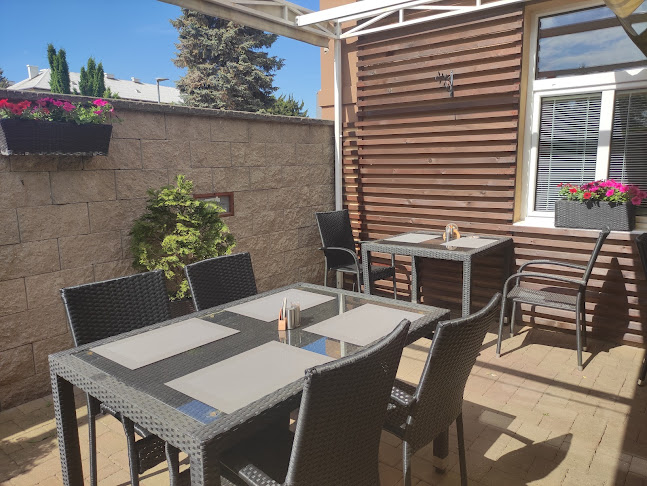 La Piccolina - restaurace a pizzerie - Gastronomie a pohostinství