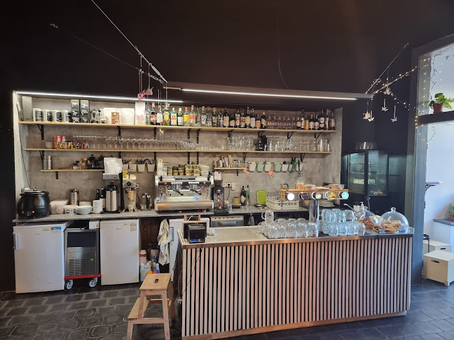 Kavárna Dejvického divadla - Gastronomie a pohostinství