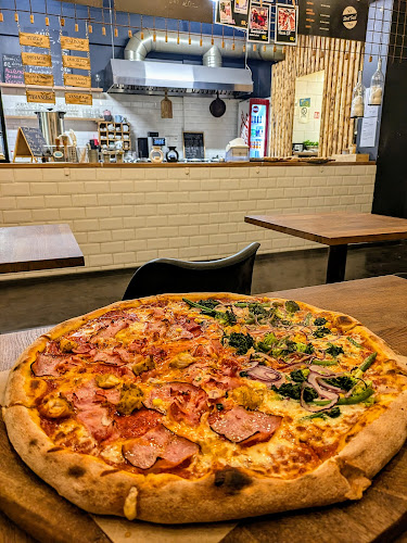 Opinii despre J&N Street Food în Praha - Gastronomie a pohostinství