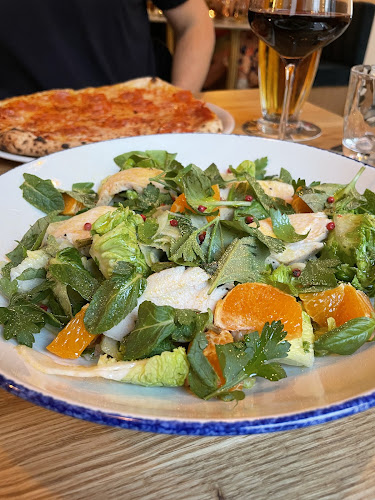 Opinii despre Ragazzi Pizza & Bar JZP în Vinohrady - Gastronomie a pohostinství