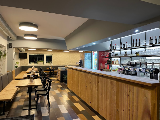 Opinii despre Sport Café Pizzeria în Liberec - Gastronomie a pohostinství