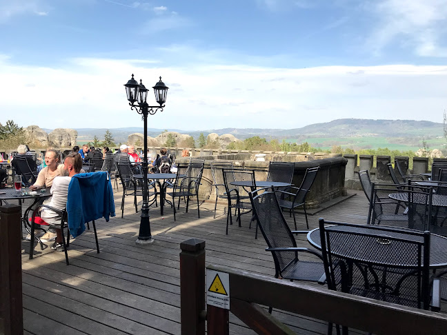 Zámecká restaurace Hrubá Skála - Hrubá Skála