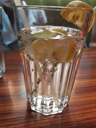 Lehká hlava - vegetariánská restaurace - Staré Město