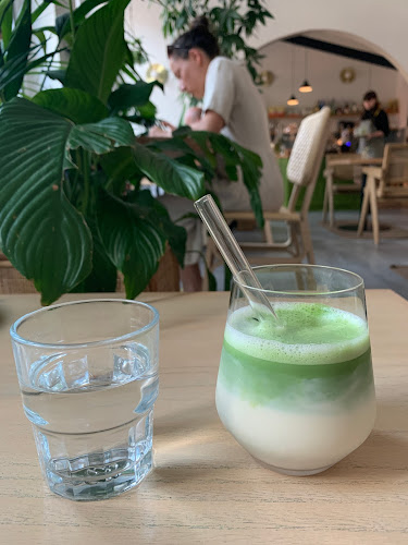 CHUTNEJ vegan kitchen & café - Gastronomie a pohostinství