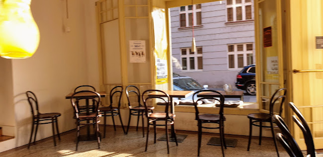 U Akademie 366/11, 170 00 Praha 7-Bubeneč