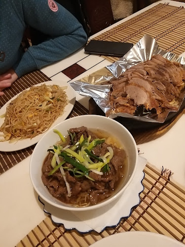 Ru Yang Lou - Gastronomie a pohostinství