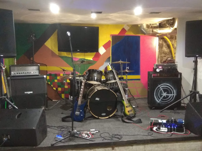 Hudební bar HUHÁČ