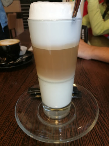 Opinii despre Cukrárna U Radnice în Litvínov - Gastronomie a pohostinství