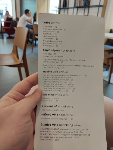 Ovenecká 1072/17, 170 00 Praha 7-Holešovice