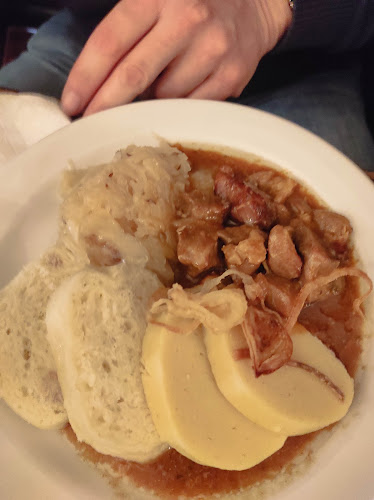 Restaurace a pivovar U Fleků - Gastronomie a pohostinství