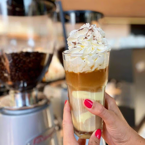 KAFE NA ROHU Olomouc