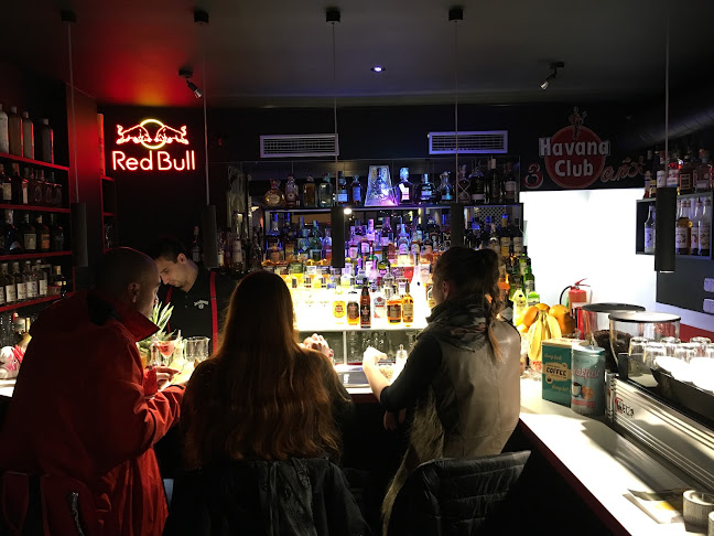 Retro - kavárna, snídaně a koktejlový bar - Zlín