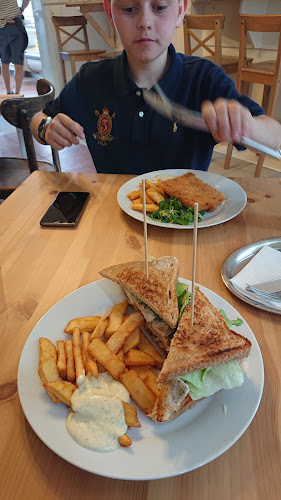 Bistro a Kavárna Na náměstí - Gastronomie a pohostinství