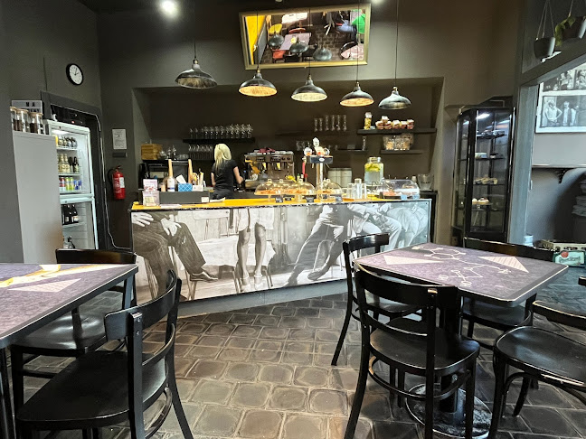 Kavárna Dejvického divadla - Gastronomie a pohostinství
