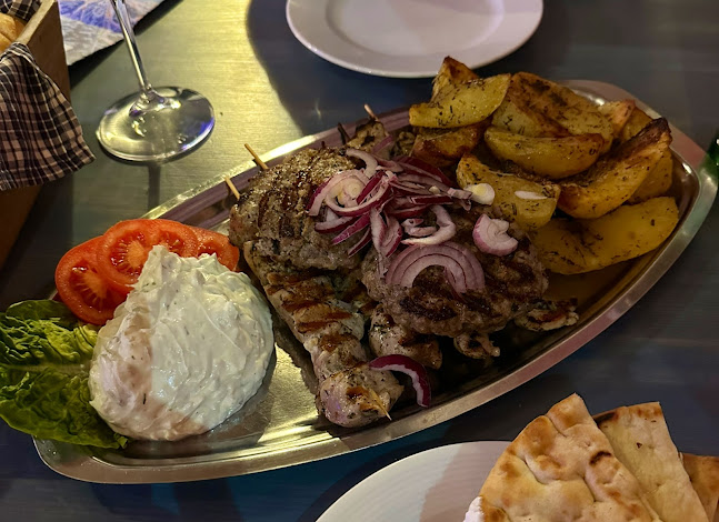 MASA BUKA Nikosova řecká taverna - Liberec